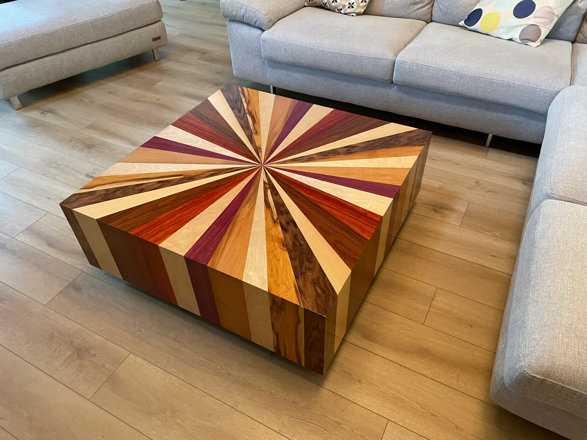 Mobilier - Thomas - Table basse soleil - 01